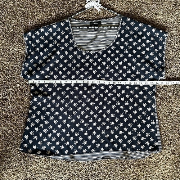 Alfani mixed print short sleeve polyester blouse navy blue cream size 14 - Picture 6 of 7